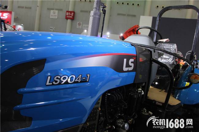 乐星LS904-1轮式拖拉机细节图
