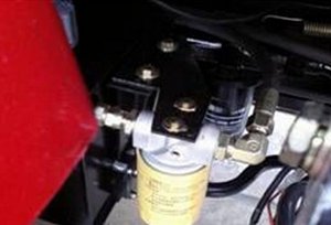 东方红LX1104拖拉机液压油箱回油滤清系统